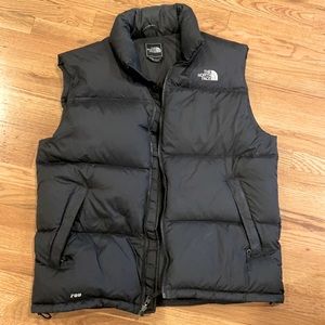 Black puff north face vest